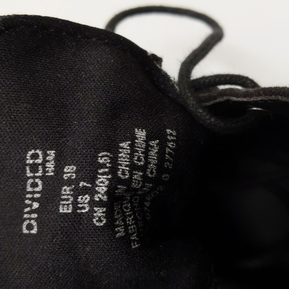 Divided, H&M black canvas healed combat / Moto style booties. Sz 7 - Picture 6 of 6